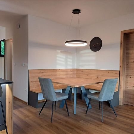 S&B'S Retreat Apartment Godovic Exterior foto