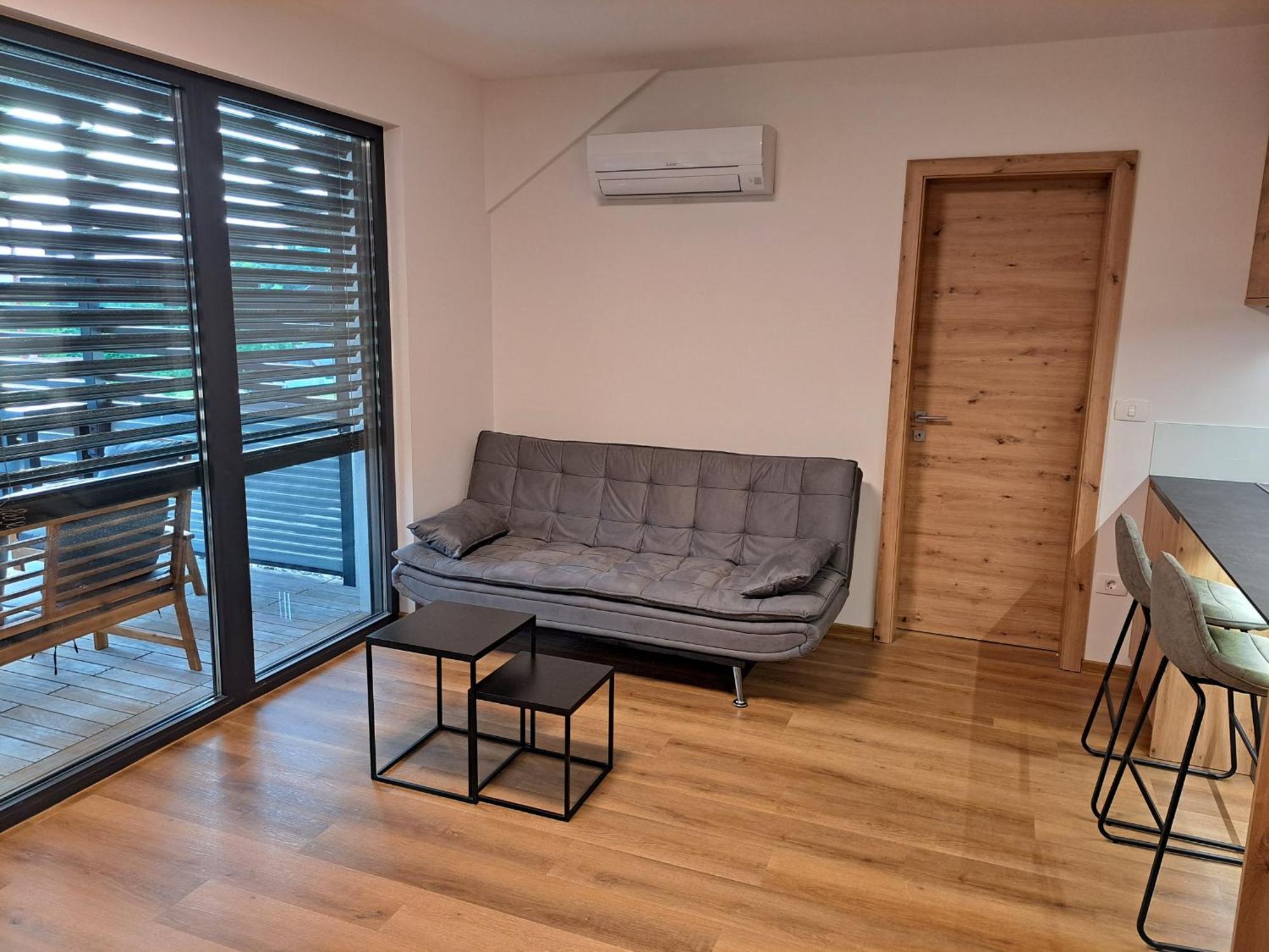 S&B'S Retreat Apartment Godovic Exterior foto