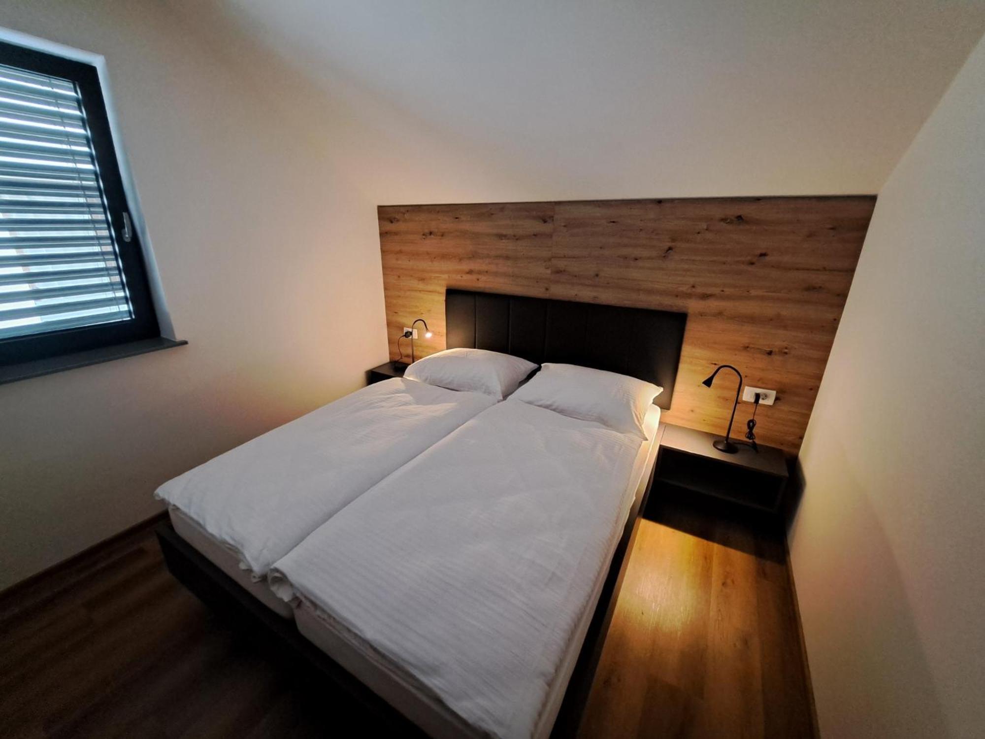 S&B'S Retreat Apartment Godovic Exterior foto