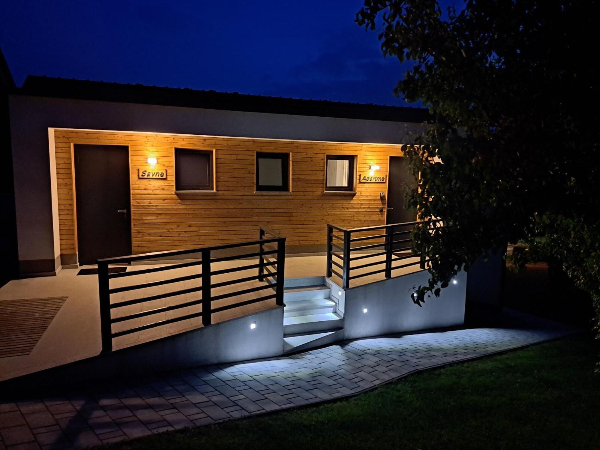 S&B'S Retreat Apartment Godovic Exterior foto